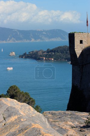 Téléchargez les photos : Mer Méditerranée, le golfe des poètes à Portovenere, Italie - en image libre de droit