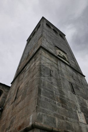 Téléchargez les photos : LOCARNO, SUISSE, ancien clocher du VIe siècle de l'église romane San Vittore - en image libre de droit