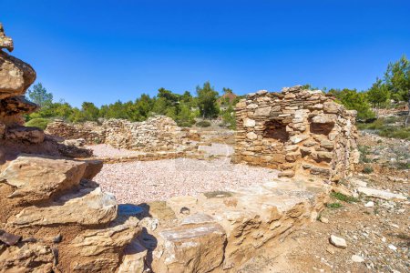 Téléchargez les photos : Vue du site historique des anciennes mines d'argent Lavrion. Grèce. - en image libre de droit