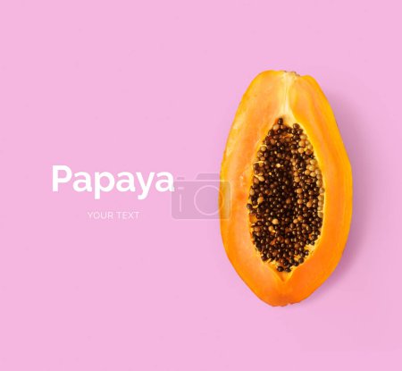 Téléchargez les photos : Mise en page créative en papaye. Pose plate. Concept alimentaire
. - en image libre de droit