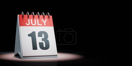 Rojo y blanco 13 de julio Calendario de escritorio iluminado sobre fondo negro con espacio de copia Ilustración 3D