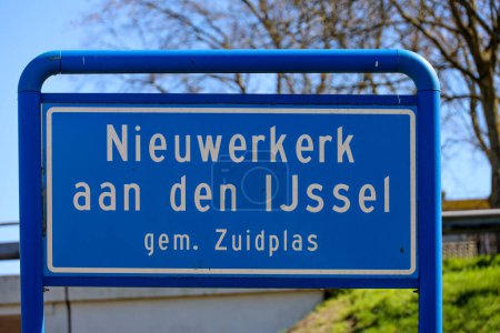 Zeichen der bebauten Fläche des Dorfes Nieuwerkerk aan den IJssel Gemeinde Zuidplas Niederlande
