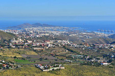 Las Palmas, Gran Canaria, Islas Canarias - 15 de marzo de 2024: la vista del paisaje desde el Cráter Bandama