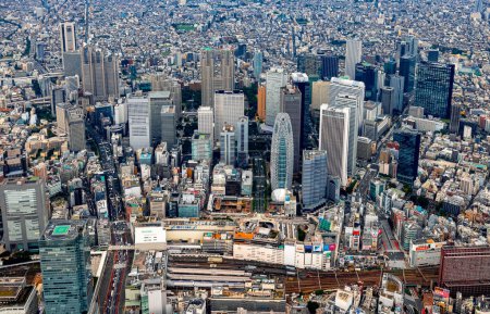 Foto de Vista aérea de los rascacielos de Shinjuku, Tokio, Japón - Imagen libre de derechos