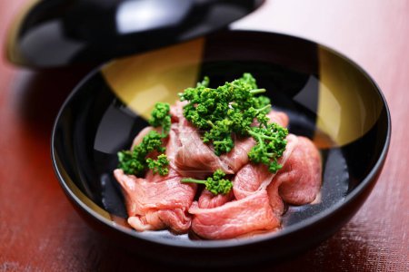 Foto de Shabu-shabu de Sansho (pimienta japonesa) flor y carne de res, cocina japonesa - Imagen libre de derechos