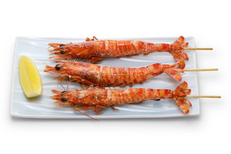 Téléchargez les photos : Brochettes de crevettes Kuruma grillées, nourriture japonaise - en image libre de droit