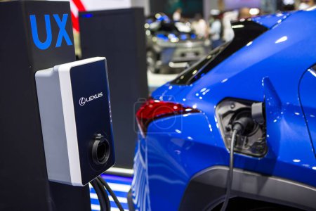 Téléchargez les photos : Bangkok, Thailand - December 7, 2022: Charging point of LEXUS UX 300e electric vehicle presented in Motor Expo 2022 - en image libre de droit