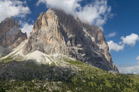 Foto de Langkofel from Sella Pass, South Tyrol, Italy. - Imagen libre de derechos