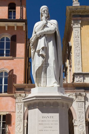Statue of Dante Alighieri in Verona, Italy.