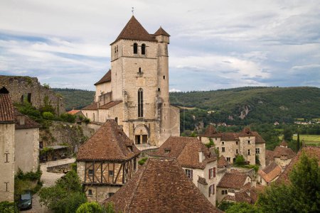 Kirche Saint-Cirq-Lapopie, Okzitanien, Frankreich.