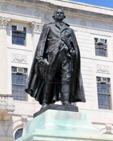 Téléchargez les photos : Statue de Nathaniel Greene sur le terrain de l'étathouse Rhode Island à Providence, Rhode Island. - en image libre de droit