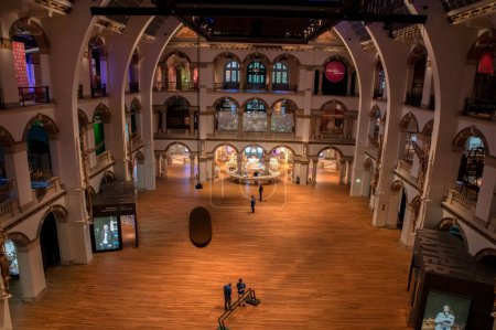 Téléchargez les photos : Inside The Tropenmuseum Museum At Amsterdam Pays-Bas 22-6-2022 - en image libre de droit