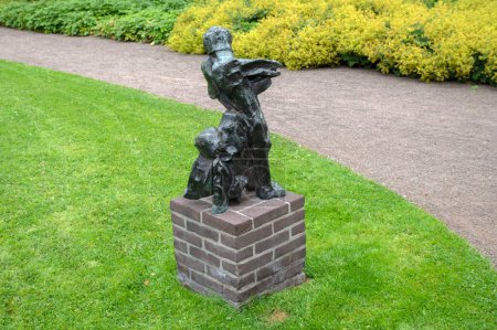 Téléchargez les photos : Statue De Soldaat à Amstelveen Pays-Bas 11-7-2022 - en image libre de droit