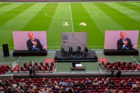 Foto de La cumbre del legado de Johan Cruijff en la arena de Johan Cruijff en Ámsterdam 21-9-2022 - Imagen libre de derechos