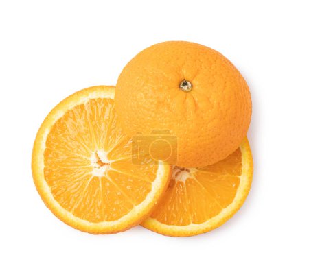 Téléchargez les photos : Fruit orange tranché isolé sur fond blanc - en image libre de droit