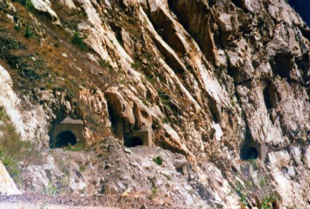 Téléchargez les photos : Tunnels Huayanca Ancash Pérou - en image libre de droit