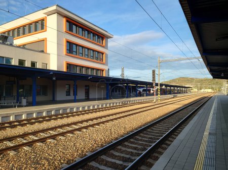 Foto de Beroun, ciudad en Bohemia Central, estación de tren - Imagen libre de derechos