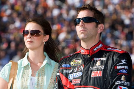 Téléchargez les photos : November 04, 2007 - Ft. Worth, TX, USA: Greg and Nicole Biffle during the NNCS Dickies 500 at Texas Motor Speedway in Fort Worth, Texas - en image libre de droit