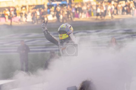 Foto de El piloto de la NASCAR Cup Series, AJ ALLMENDINGER (16), gana el Bank of Amercia ROVAL 400 en Charlotte Motor Speedway en Concord, NC. - Imagen libre de derechos