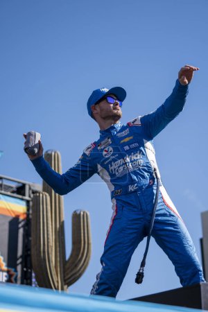 Téléchargez les photos : Le pilote de la NASCAR Cup Series Kyle Larson (5) est présenté pour le championnat de la NASCAR Cup Series au Phoniex Raceway d'Avondale AZ. - en image libre de droit