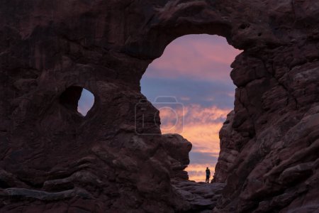 Foto de Las fascinantes formaciones rocosas de Utah capturan las impresionantes maravillas geológicas. - Imagen libre de derechos