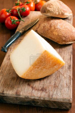 Foto de Pecorino sardo, queso duro sardo - Imagen libre de derechos
