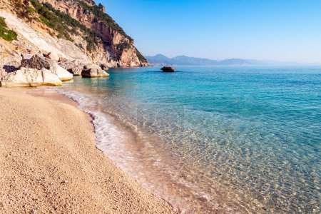 Foto de Cerdeña, vista de la impresionante playa de Cala Coticcio, cerca de La Maddalena, Italia, Europa - Imagen libre de derechos