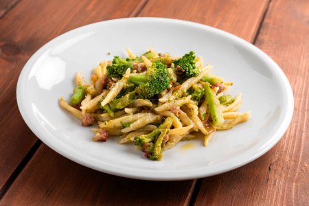 Foto de Primer plano de deliciosa pasta con brócoli - Imagen libre de derechos