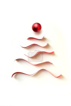 Téléchargez les photos : Abstrait style minimal arbre de Noël nature morte. - en image libre de droit