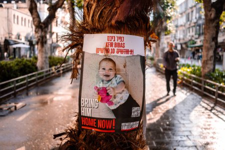 Photo for Tel Aviv, Israel - December 6, 2023 Posters of the face of the hostages kidnapped by Hamas during the terrorist attack of October 7, 2023 are displayed in the streets of Tel Aviv. - Royalty Free Image