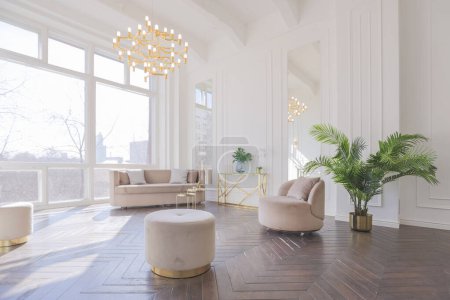 sehr helles und helles Interieur eines luxuriösen gemütlichen Wohnzimmers mit schicken weichen beigen Möbeln mit goldenen Metallic-Elementen, riesigem Fenster zum Boden und Holzparkett