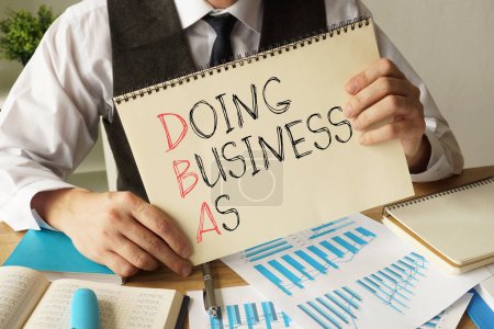 Hacer negocios como DBA se muestra usando un texto