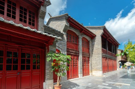 Téléchargez les photos : Les bâtiments historiques à Hutong, une vieille rue à Kunming, Yunnan, Chine. - en image libre de droit