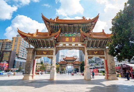 Téléchargez les photos : Changsha, CHINE-22 SEPTEMBRE 2023 : Taiping Street est la rue la plus complète conservée dans l'ancienne ville de Changsha - en image libre de droit