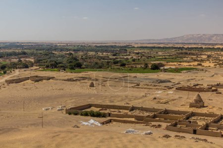 Téléchargez les photos : Vue aérienne de l'oasis de Dakhla, Égypte - en image libre de droit