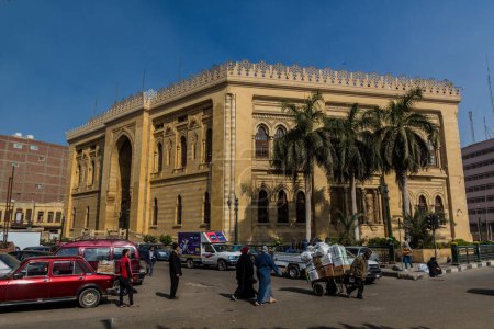 Téléchargez les photos : CAIRO, EGYPT - JANUARY 29, 2019: Egyptian National Library and Archives building in Cairo, Egypt - en image libre de droit