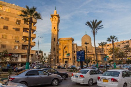 Foto de PORT SAID, EGYPT - FEBRUARY 3, 2019: Abdel-Rahman Lutfi mosque in Port Said, Egypt - Imagen libre de derechos