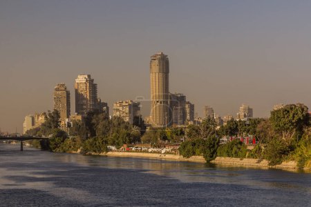 Téléchargez les photos : High rise buildings in Cairo, Egypt - en image libre de droit