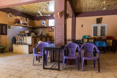 Téléchargez les photos : DAKHLA, EGYPT - FEBRUARY 8, 2019: Local cafe in Dakhla oasis, Egypt - en image libre de droit