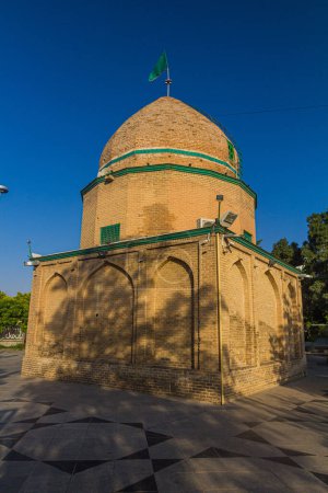 Téléchargez les photos : Imamzadeh Hadi building in Hamadan, Iran - en image libre de droit