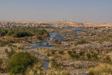 Téléchargez les photos : River Nile down stream from the Aswan Low Dam, Egypt - en image libre de droit