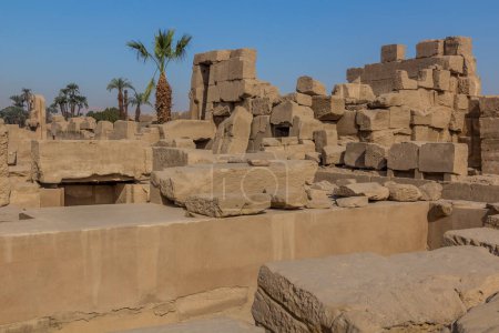 Téléchargez les photos : Ruines du complexe du temple Karnak, Égypte - en image libre de droit