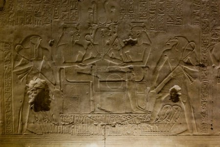 Téléchargez les photos : Wall decorations of the Temple of Seti I (Great Temple of Abydos), Egypt - en image libre de droit