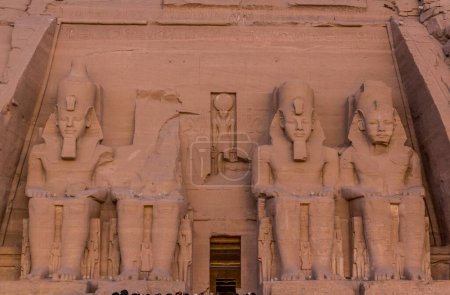 Foto de Gran Templo de Ramsés II en Abu Simbel, Egipto - Imagen libre de derechos