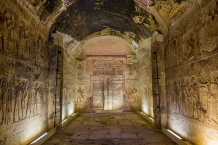 Téléchargez les photos : Chamber in the Temple of Seti I (Great Temple of Abydos), Egypt - en image libre de droit