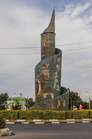 Téléchargez les photos : HAWASSA, ÉTHIOPIE - 27 JANVIER 2020 : Monument au peuple Sidama à Hawassa, Éthiopie - en image libre de droit