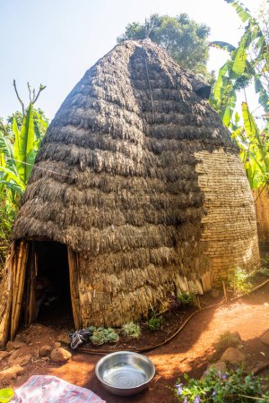 Foto de Tradicional cabaña Dorze tejida de bambú, Etiopía - Imagen libre de derechos