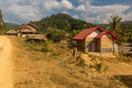 Téléchargez les photos : Ban Na village près de Muang Ngoi Neua, Laos - en image libre de droit