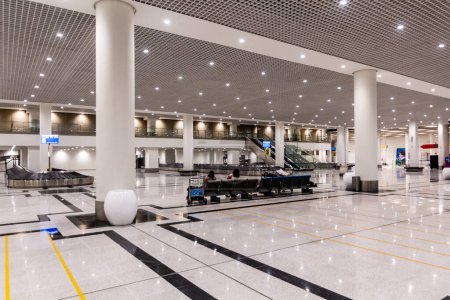 Téléchargez les photos : ADDIS ABABA, ÉTHIOPIE - 25 JANVIER 2020 : Intérieur de l'aéroport international d'Addis-Abeba Bole, Éthiopie - en image libre de droit