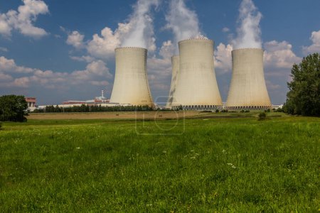 Téléchargez les photos : Centrale nucléaire de Temelin, République tchèque - en image libre de droit